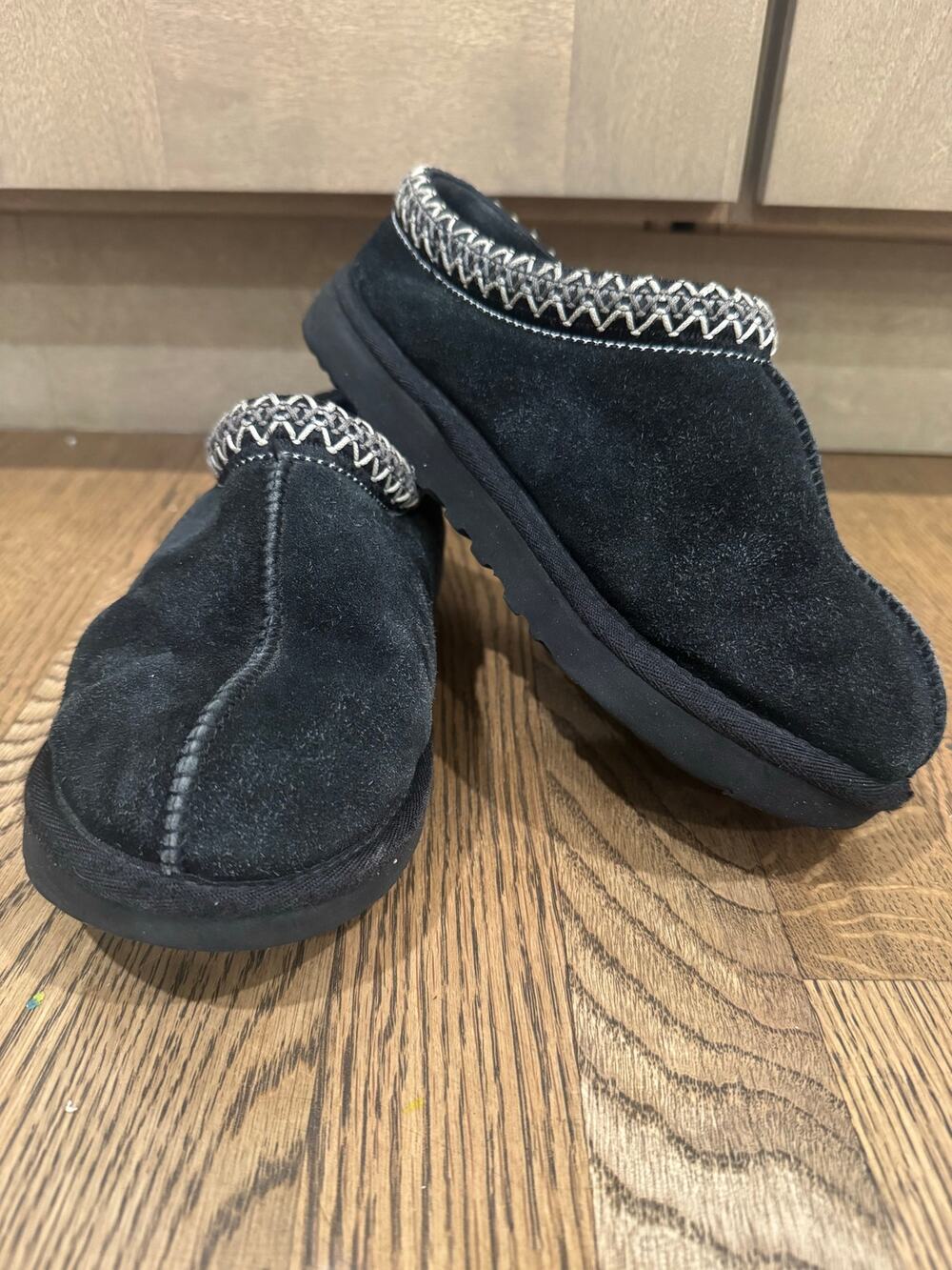 UGG Tasman Black Suede Slippers Clogs Women’s Sz 6 Cozycore Cabincore Y2KStyle